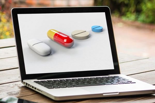 Sağlık mevzuatına aykırı satış yapan sitelere geçit verilmedi