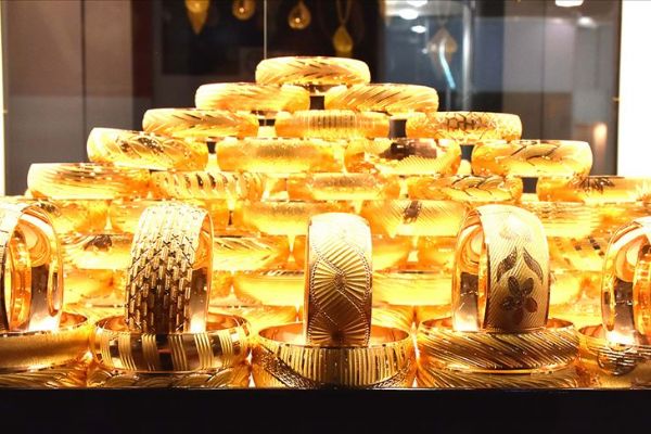 Ons altın 16 haftanın en düşük seviyesini gördü