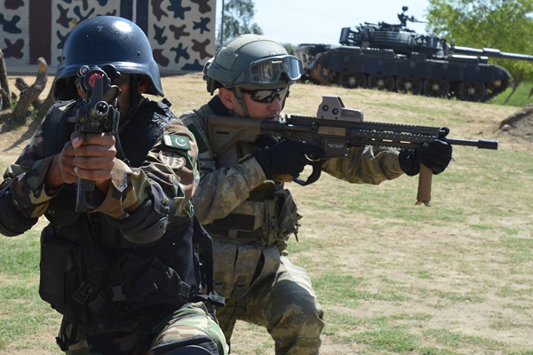 Özbekistan, Türkiye ve Pakistan ortak askeri tatbikatı