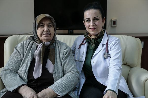 'Akciğer tansiyonu' hastasına damar tedavisi