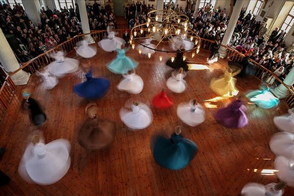 Gelibolu Mevlevihanesi'nde sema gösterisi