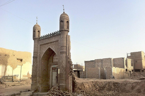 Çin, Doğu Türkistan camilerini yıkıyor