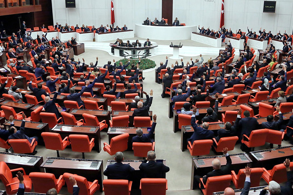 CHP, Kılıçdaroğlu'na yapılan saldırıyı Meclis’e taşıdı