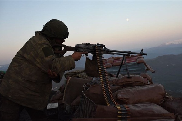 4 PKK'lı teslim oldu