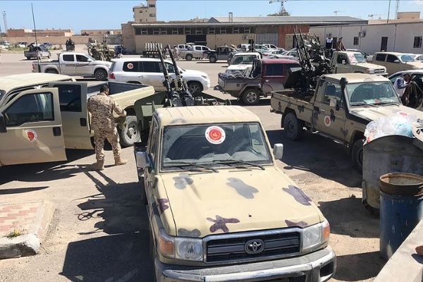 Libya'da UMH, Hafter güçlerinin ikmal yollarını kesiyor