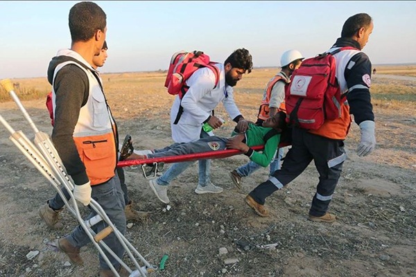 İsrail askerleri, Gazze sınırında 7 Filistinliyi yaraladı