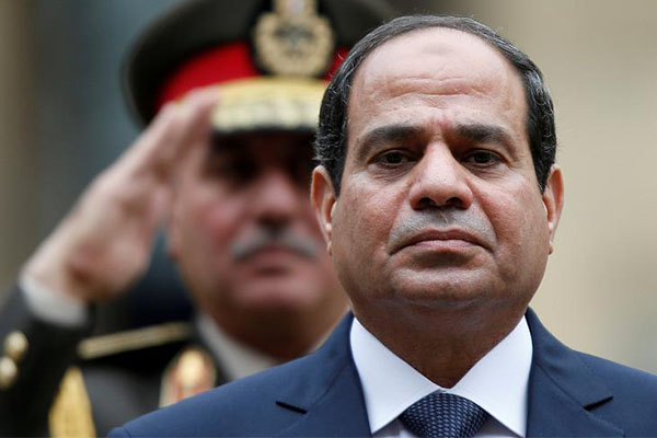 'Sisi, Arap dünyasının liderliğine  mi oynuyor?'