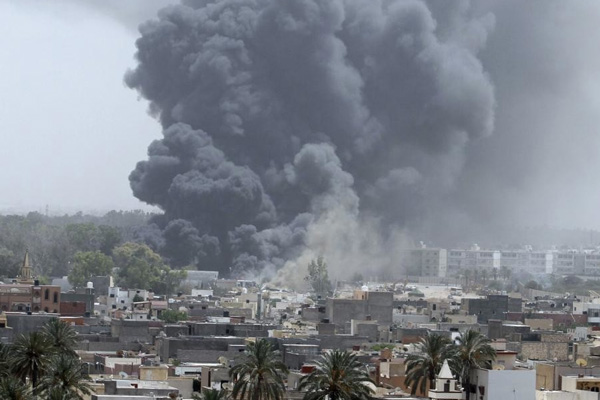 Libya'nın en büyük petrol kuyusuna silahlı saldırı