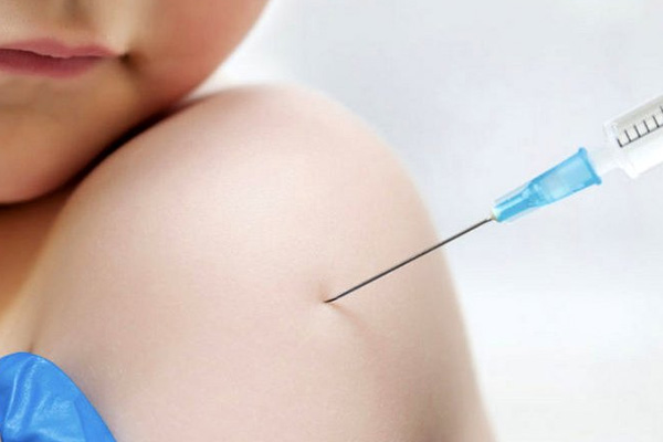 'Aşı tartışılacak bir konu değil'