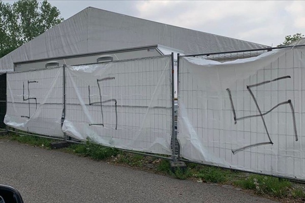 Almanya'da Ramazan çadırlarına ırkçı saldırı