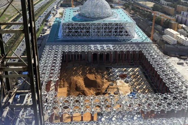 Doğu Türkistan'da camileri yıkan Çin, Cezayir'de cami inşa etti