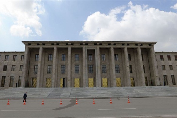 TBMM'den, 'Vekiller milyonluk araca böyle biner' haberlerine yalanlama