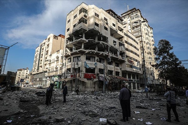 İsrail'in Gazze'ye saldırılarında şehit sayısı yükseldi