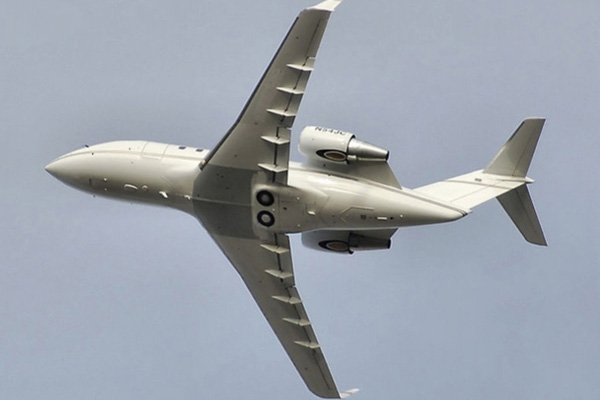 Meksika’da uçak düştü: 11 ölü