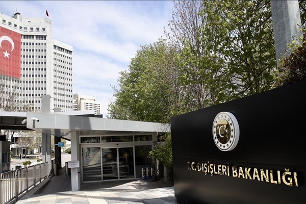 Türkiye'den Fransa'nın Doğu Akdeniz'de sondaj açıklamasına tepki