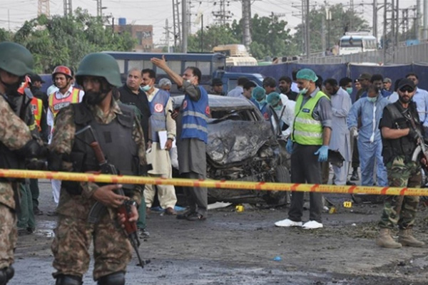 Pakistan'da şiddetli patlama
