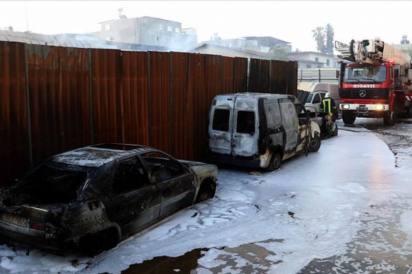 Adana'da geri dönüşüm fabrikasında yangın