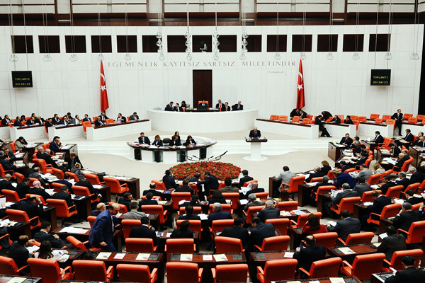 HDP'li vekillerin dokunulmazlık dosyaları mecliste