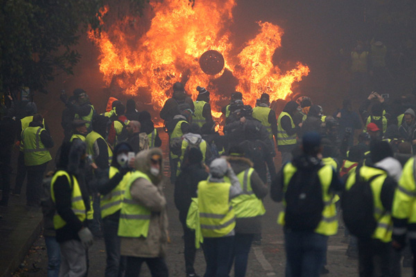 Sarı Yelekliler ülke turizmini vurdu