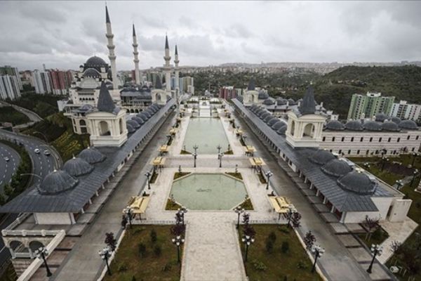 Başkentin üçüncü büyük camisinin resmi açılışı yapıldı
