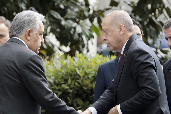 Ak Parti'de Erdoğan başkanlığında seçim toplantısı