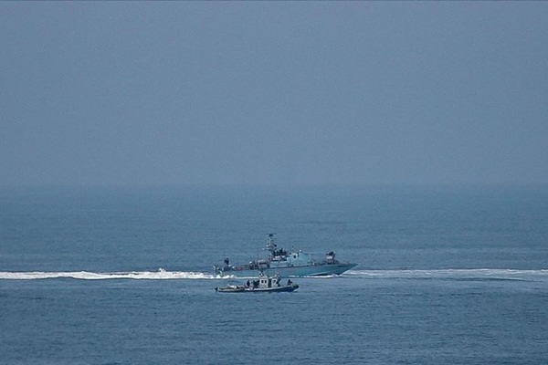 İsrail, 3 Filistinli balıkçıyı gözaltına aldı