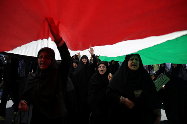 İran'dan vatandaşlık açılımı