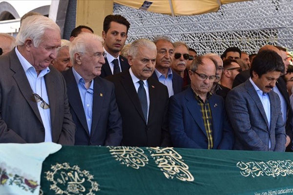 Binali Yıldırım cenaze namazına katıldı