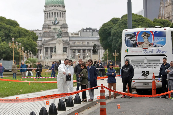 Arjantin'de saldırıya uğrayan milletvekili hayatını kaybetti