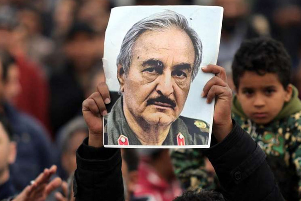 AB'den Trablus'a saldıran Hafter'e tepki