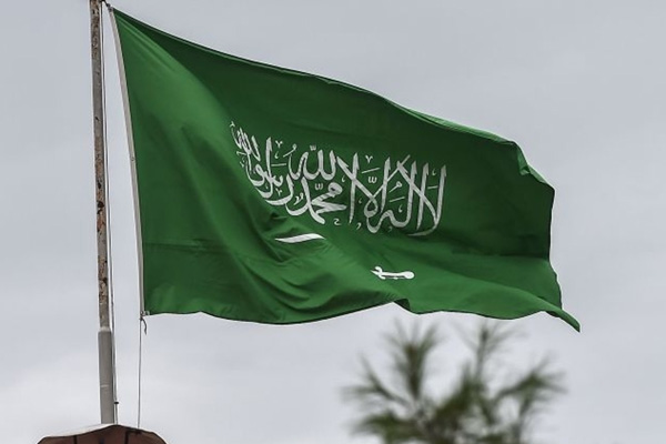 Suudi Arabistan'da petrol istasyonlarına saldırı