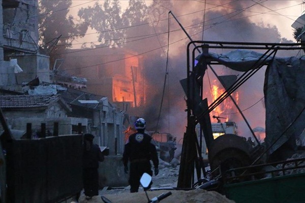 İdlib'de iftar vaktinde hava saldırısı: Ölü ve yaralılar var