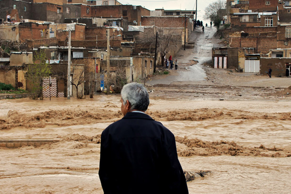 İran'da sel ve yıldırım 20 can aldı