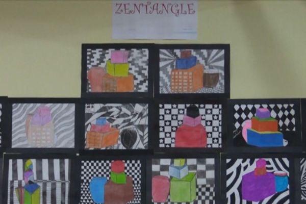 Okulun bodrum katını sanat galerisine çevirdiler