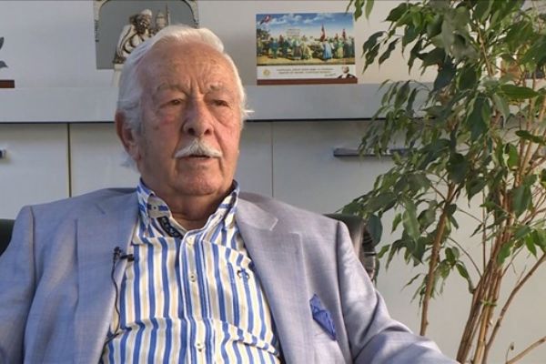 '27 Mayıs darbesi, siyasi hayatımızda kara bir lekedir'