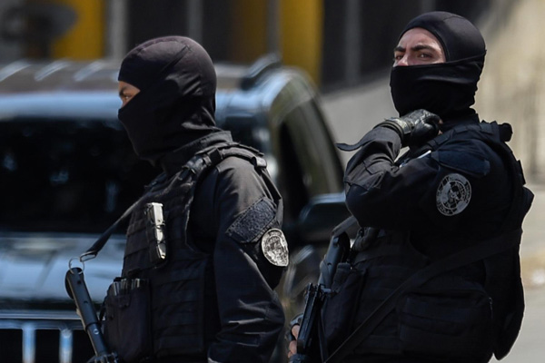 Venezuela'da mahkumlar ve polis arasında çatışma