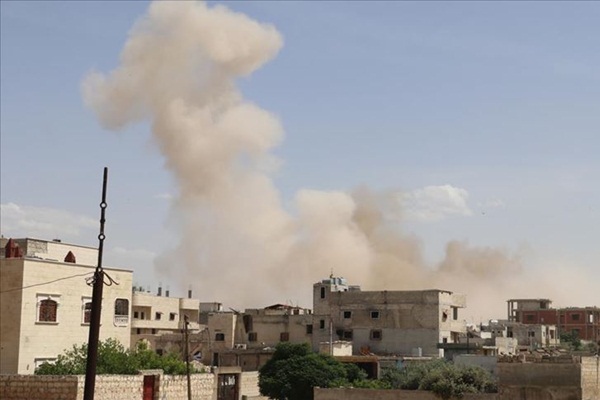 İdlib'e yoğun hava saldırıları: Ölü ve yaralılar var