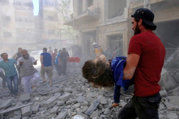 Rusya ve Esed rejimi İdlib'de sivilleri vuruyor!