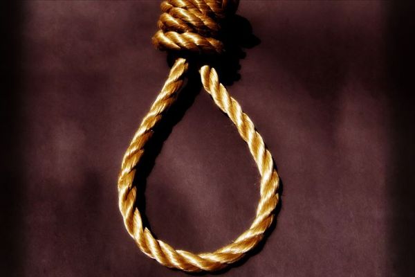 Mısır'da Askeri mahkeme 17 sanık hakkındaki idam kararını onadı