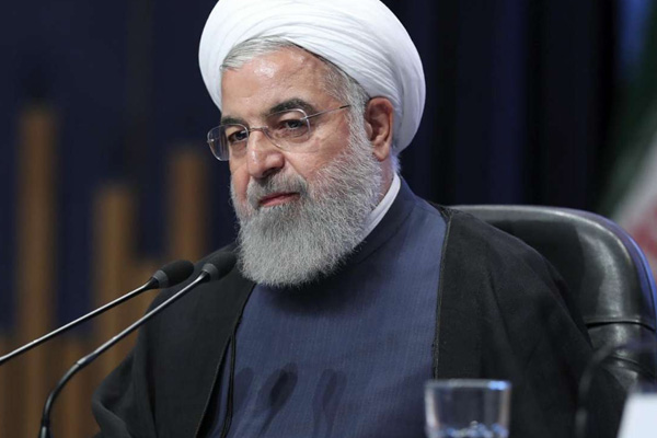 Ruhani'nin 'özel yetkiler' talebine muhafazakarlardan tepki