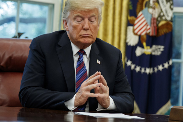 Trump'tan Meksika'ya 'yasa dışı göçmen' vergisi