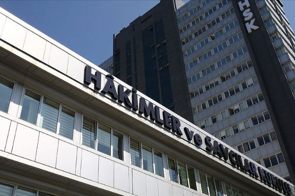 3 bin 722 hakim ve savcının görev yeri değişti