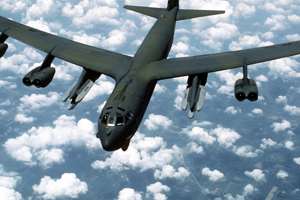 ABD'nin bombardıman uçağından Basra Körfezi'nde tatbikat