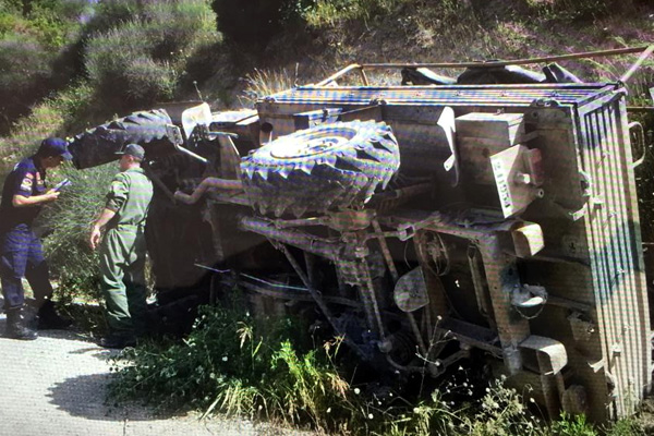 Hatay'da askeri araç devrildi! Çok sayıda yaralı var