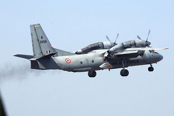 Hindistan’a ait askeri nakliye uçağı radardan kayboldu