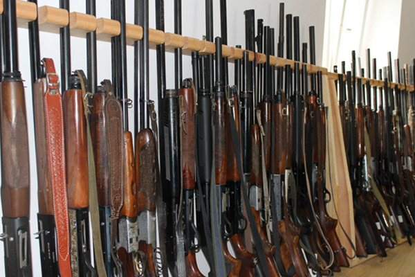 Hakkari'de 86 kaçak av tüfeği ele geçirildi