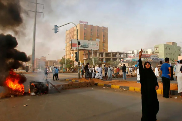 Katar'dan Sudan'daki taraflara diyalog çağrısı