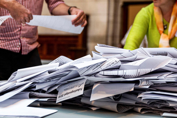 Danimarka'da 3 Türk kökenli aday milletvekili seçildi