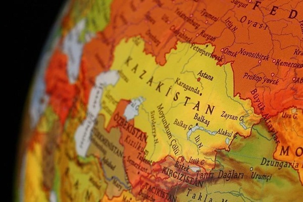 Kazakistan sandık başında