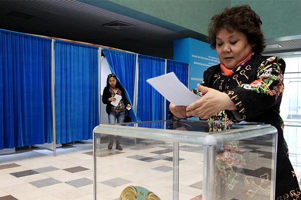 Kazaklar, 28 yıl sonra yeni Cumhurbaşkanını seçiyor